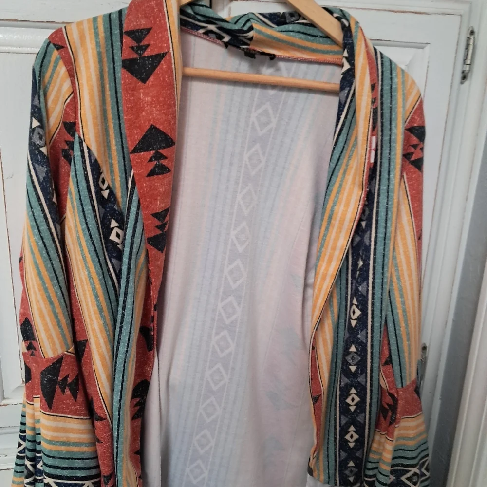 L&B Multicolor Aztec Women's Cardigan - Picture 10 of 11